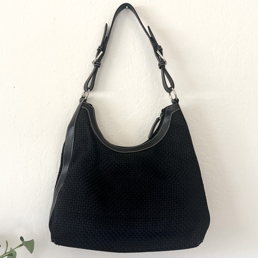 The Sak Black Woven Shoulder Bag Hobo Purse - Like New